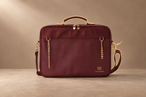 VeloraWork bag with adjustable shoulder strap