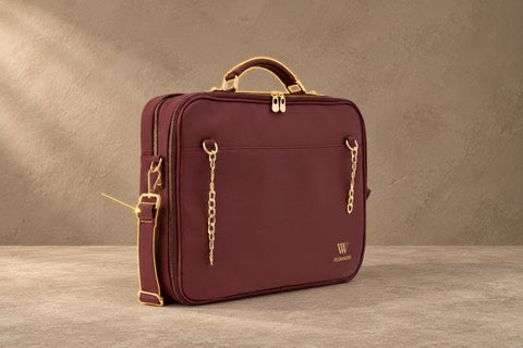 VeloraWork bag with adjustable shoulder strap